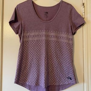 Women’s Northface Tee